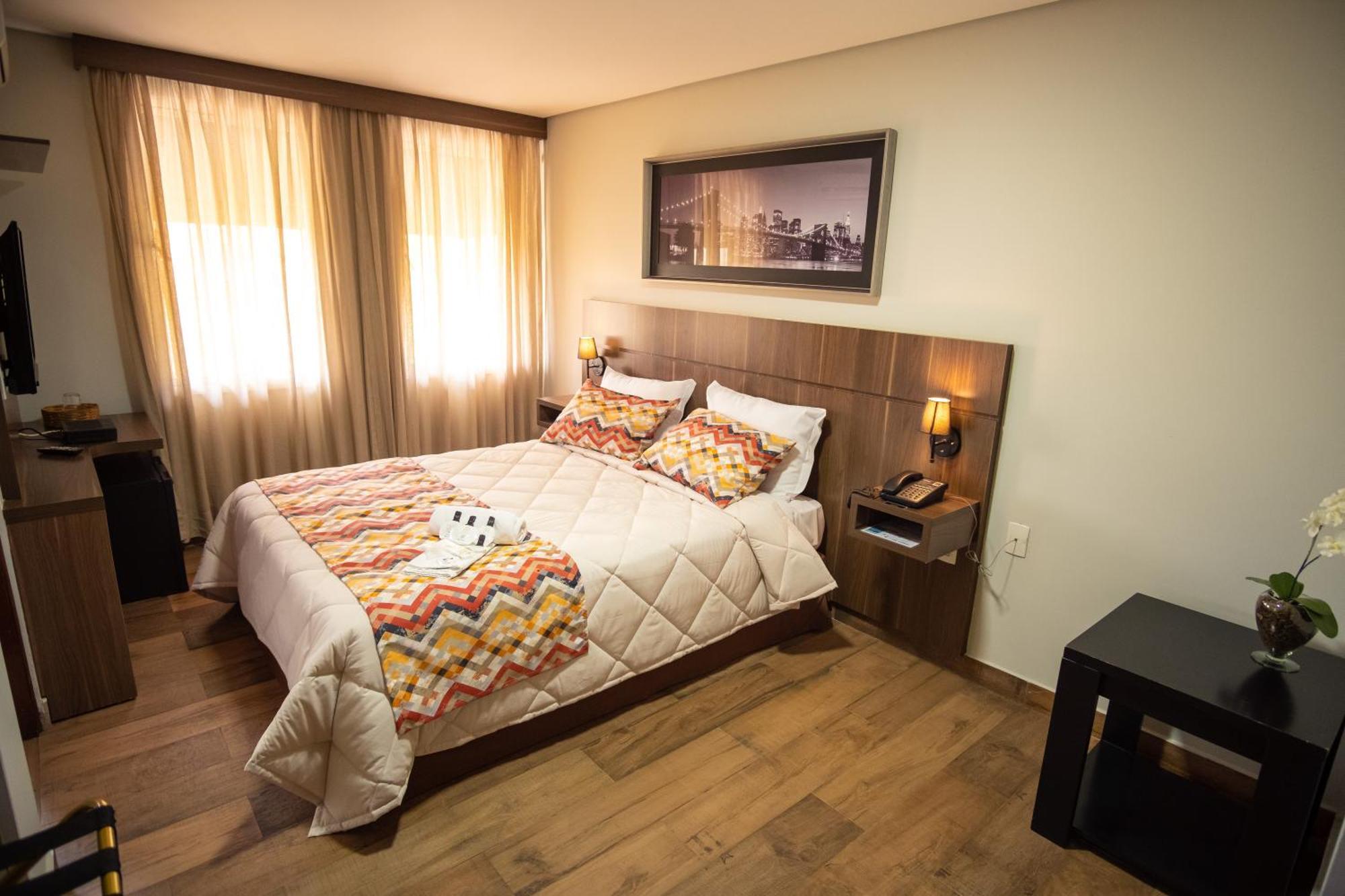 Padom Business Hotel Braganca Paulista Luaran gambar