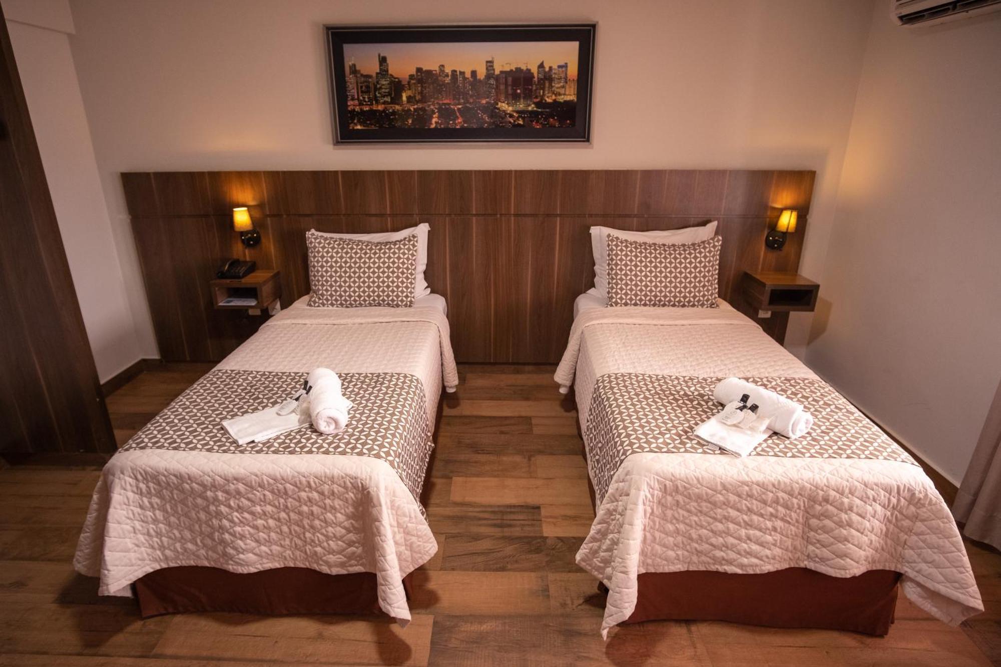 Padom Business Hotel Braganca Paulista Luaran gambar