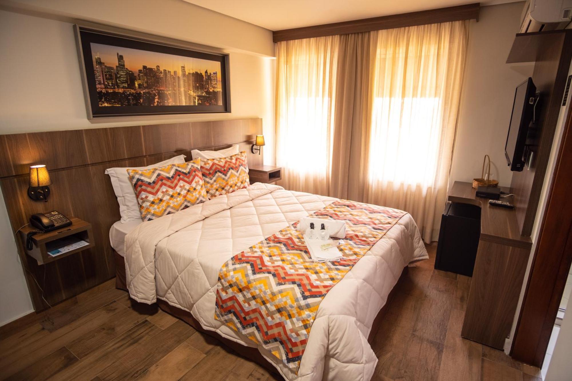 Padom Business Hotel Braganca Paulista Luaran gambar