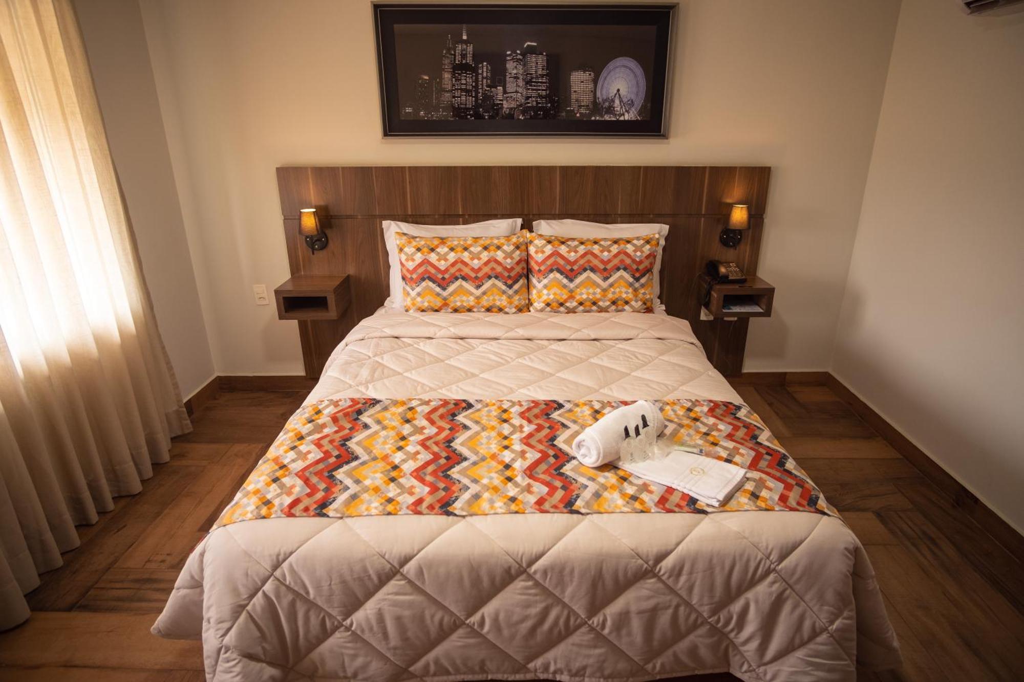 Padom Business Hotel Braganca Paulista Luaran gambar