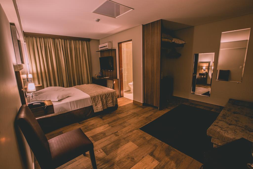 Padom Business Hotel Braganca Paulista Bilik gambar