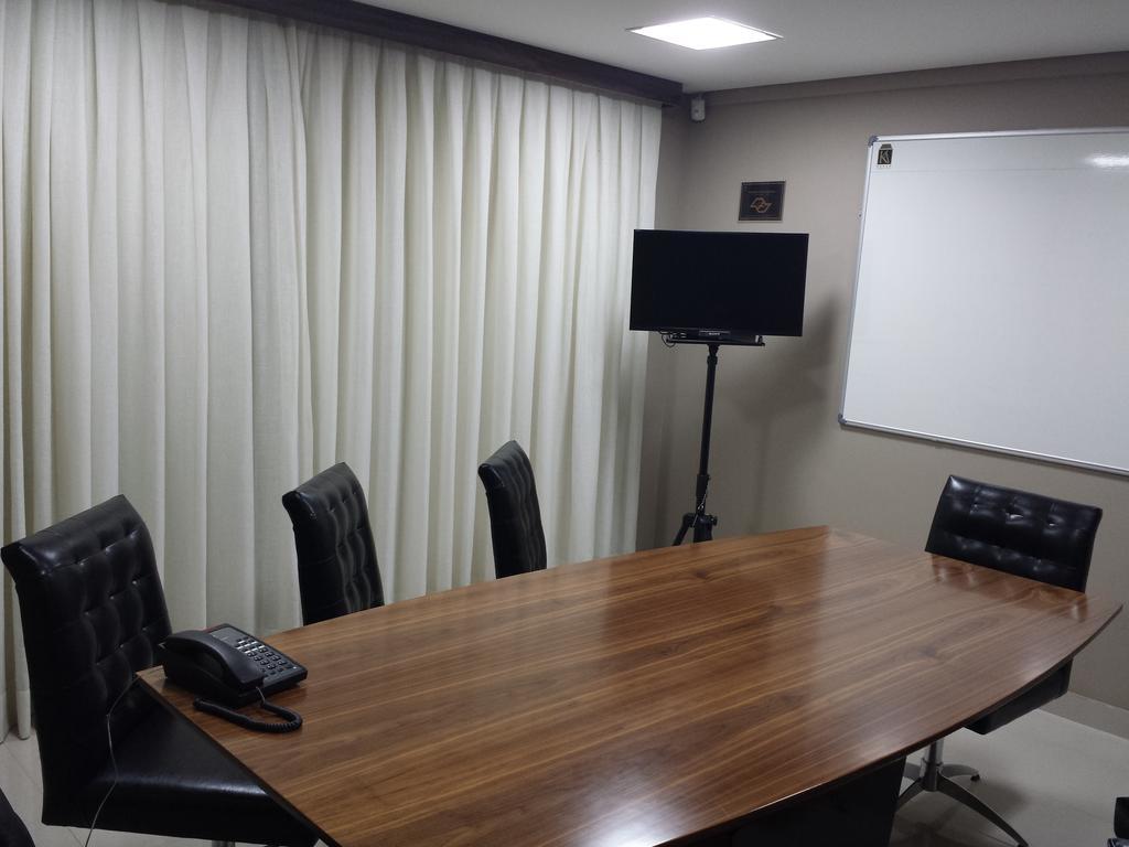 Padom Business Hotel Braganca Paulista Luaran gambar