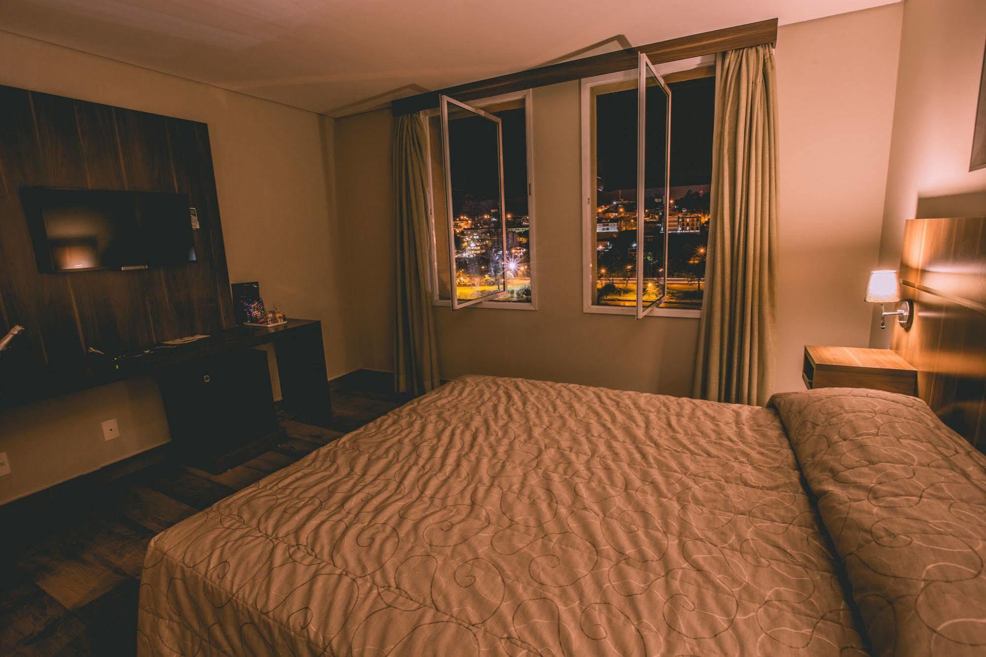 Padom Business Hotel Braganca Paulista Luaran gambar